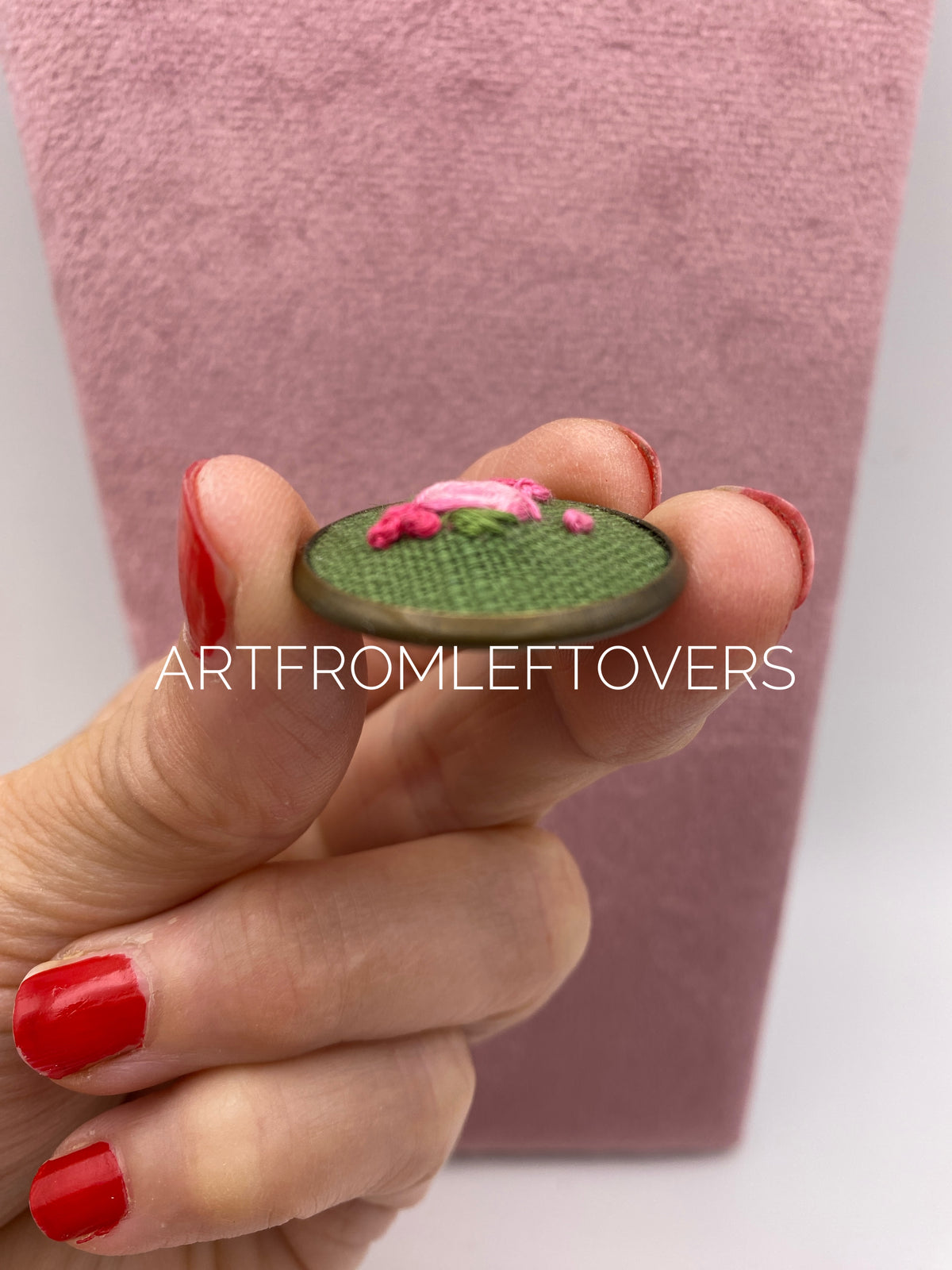 Brooch. Round Pink and Green Floral Hand Embroidered Roses. Round Metal Antique Brass Style. Gift for Her.  Sustainable Jewellery