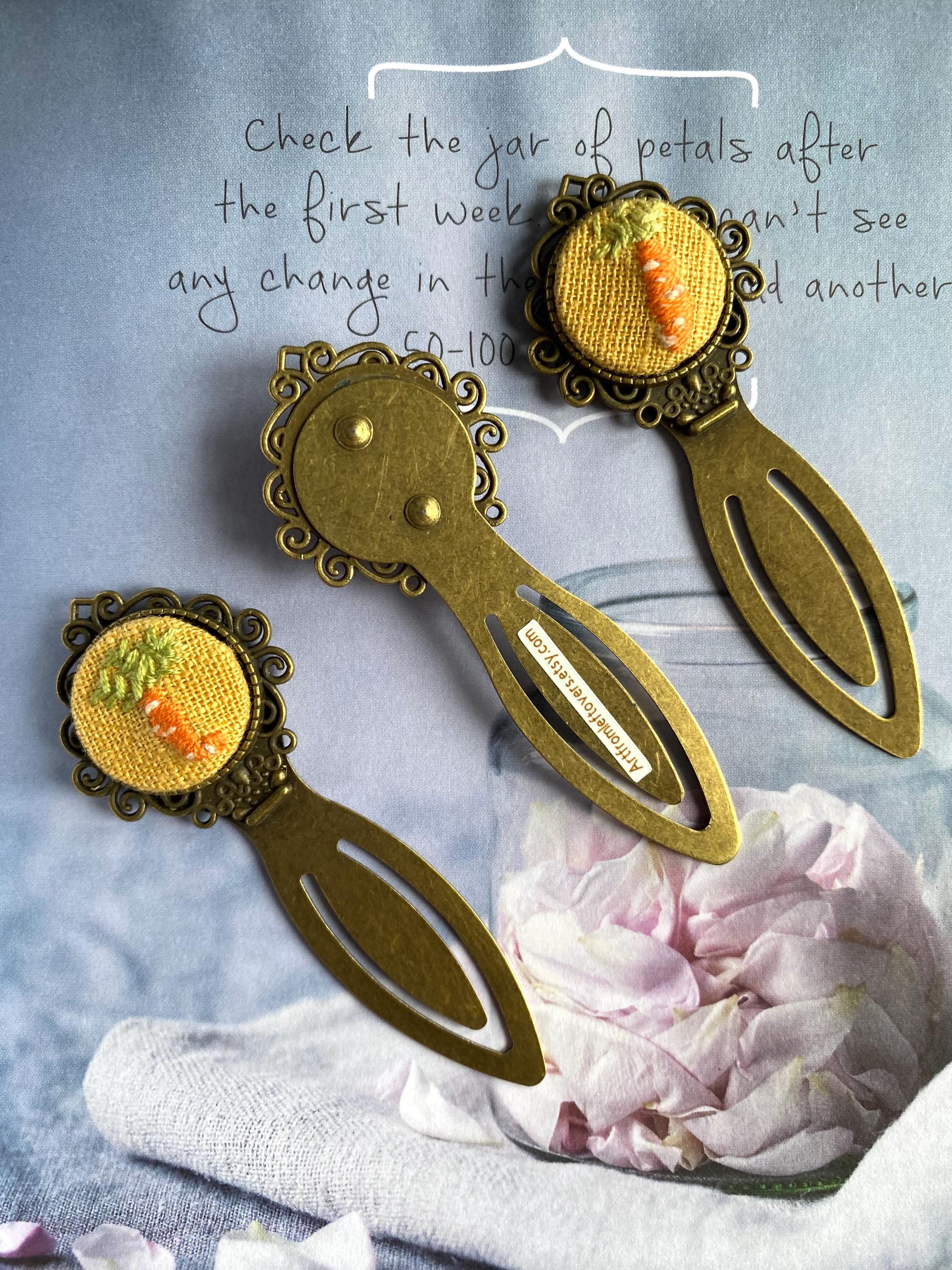 Embroidered Carrot Bookmark, Handmade Fabric Book Lover Gift, Eco Friendly Vegetable Design